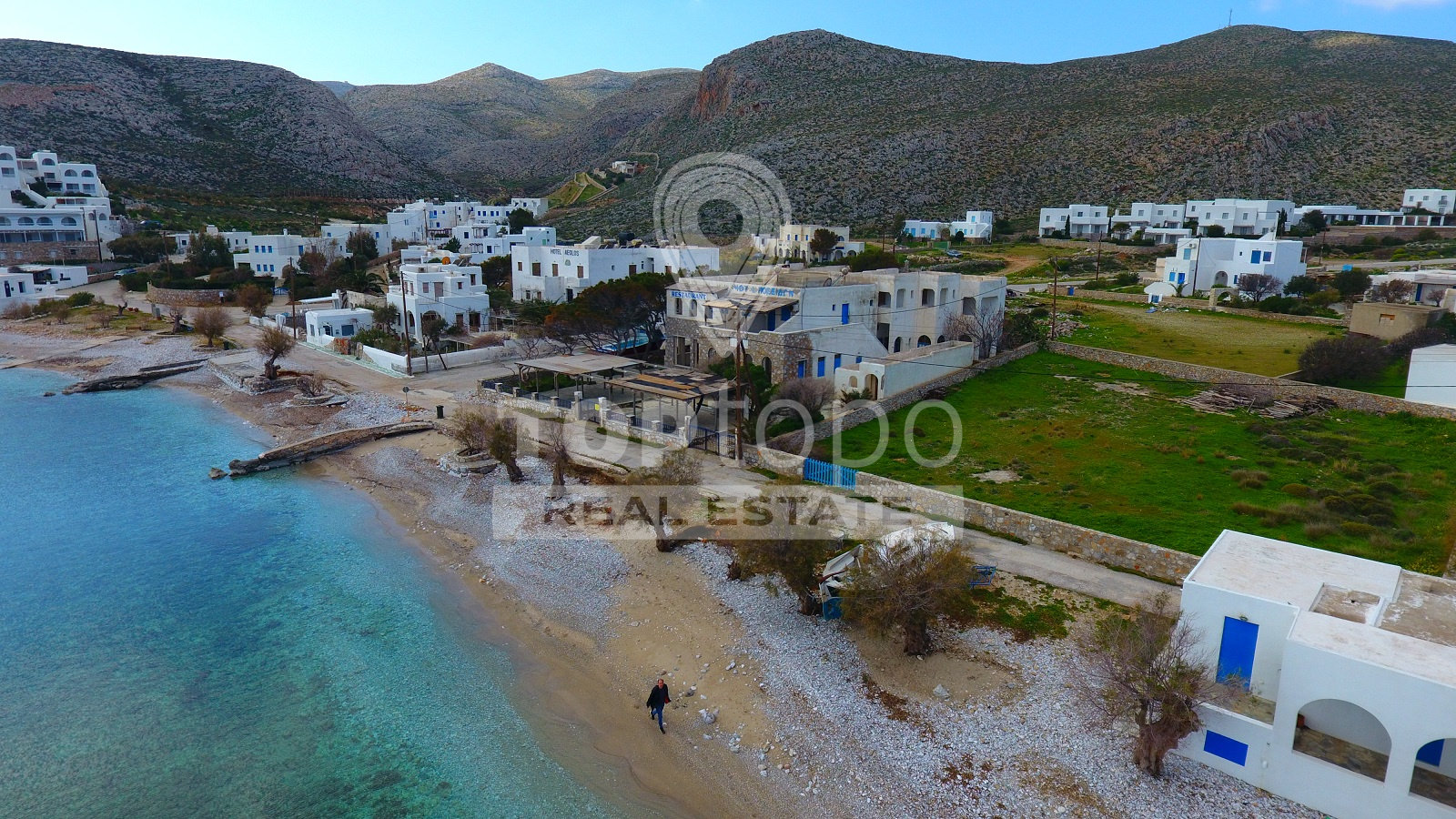 Folegandros island: Hotel at Karavostasis